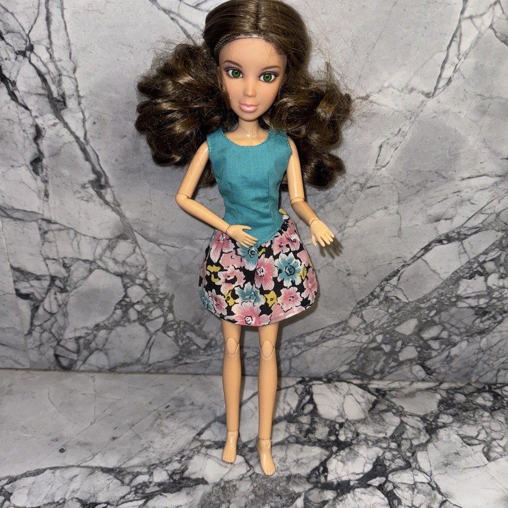 Liv Real Girls Spin Master Articulated Doll Katie 2009 W Wig